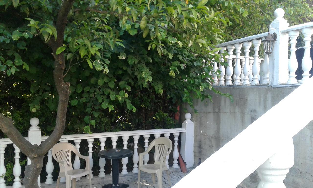 Guest House Amra New Athos Exterior photo